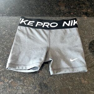 Almost new youth girls Nike pro shorts!